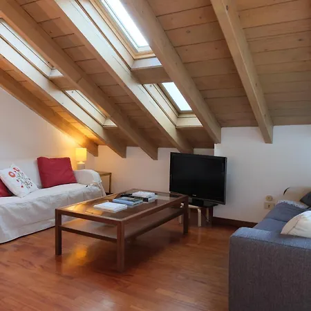 Apartamento Rooftop Loft Beatrice With Terrace - Moscova